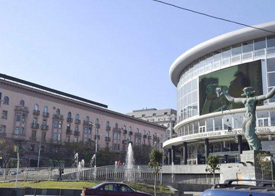 White Tiger In Center Of Tbilisi Appartement Buitenkant foto