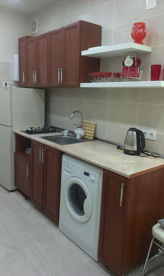 White Tiger In Center Of Tbilisi Appartement Buitenkant foto